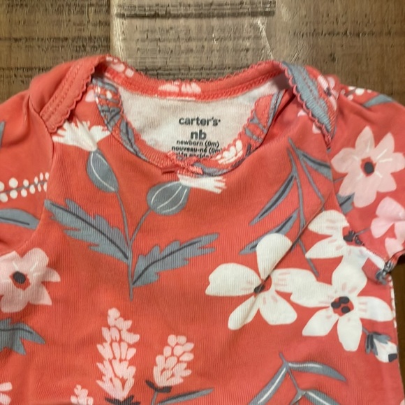 Newborn size Carters sleep sacks - Picture 3 of 3